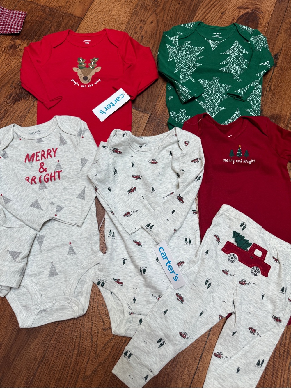Carter's Red, Green, Heather Gray Holiday Bodysuit and Pant Set 9m